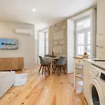 Daire Host Wise - Enchanting Design Flat - Premium Location *