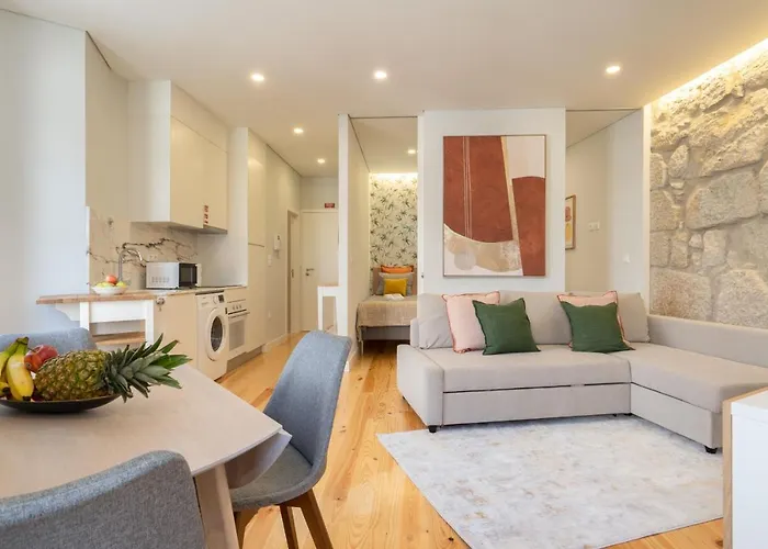 Host Wise - Enchanting Design Flat - Premium Location