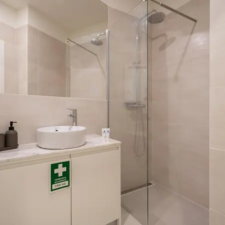 Appartement Host Wise - Enchanting Design Flat - Premium Location Porto