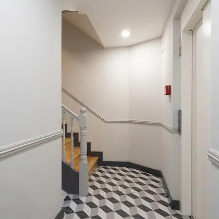 Appartement Host Wise - Enchanting Design Flat - Premium Location *