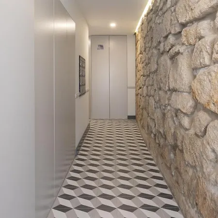 Host Wise - Enchanting Design Flat - Premium Location פורטו