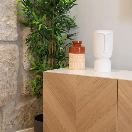 Appartement Host Wise - Enchanting Design Flat - Premium Location