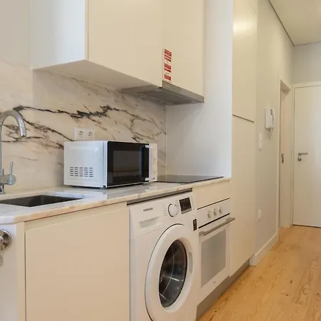 Host Wise - Enchanting Design Flat - Premium Location Appartement Oporto
