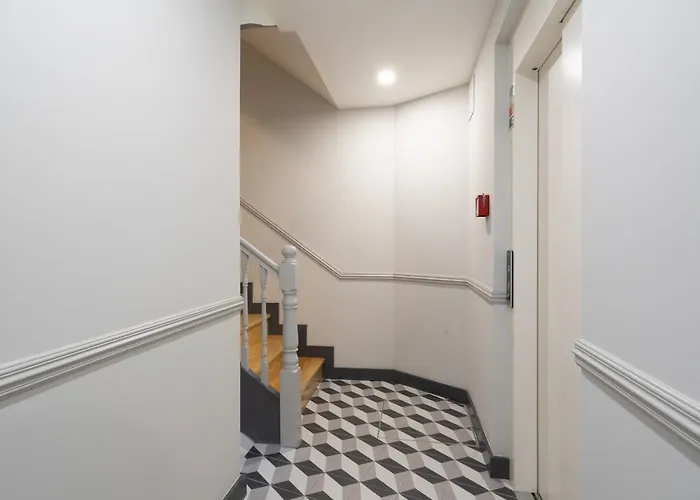 Apartment Host Wise - Enchanting Design Flat - Premium Location *