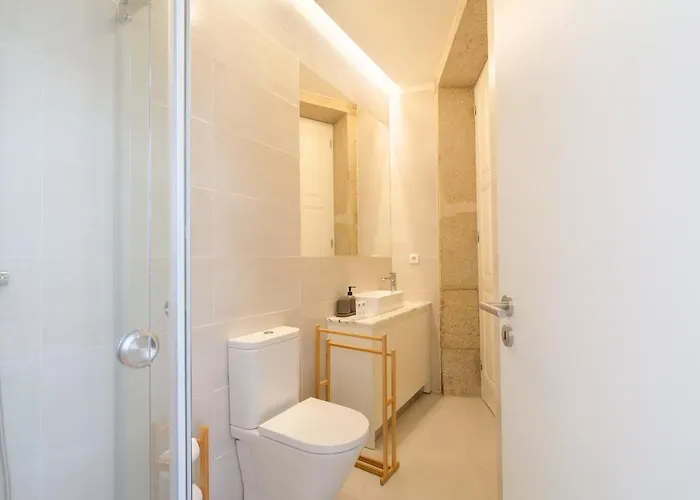 Appartement Host Wise - Enchanting Design Flat - Premium Location Oporto