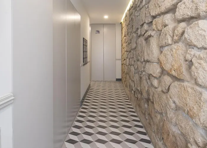 Host Wise - Enchanting Design Flat - Premium Location Porto